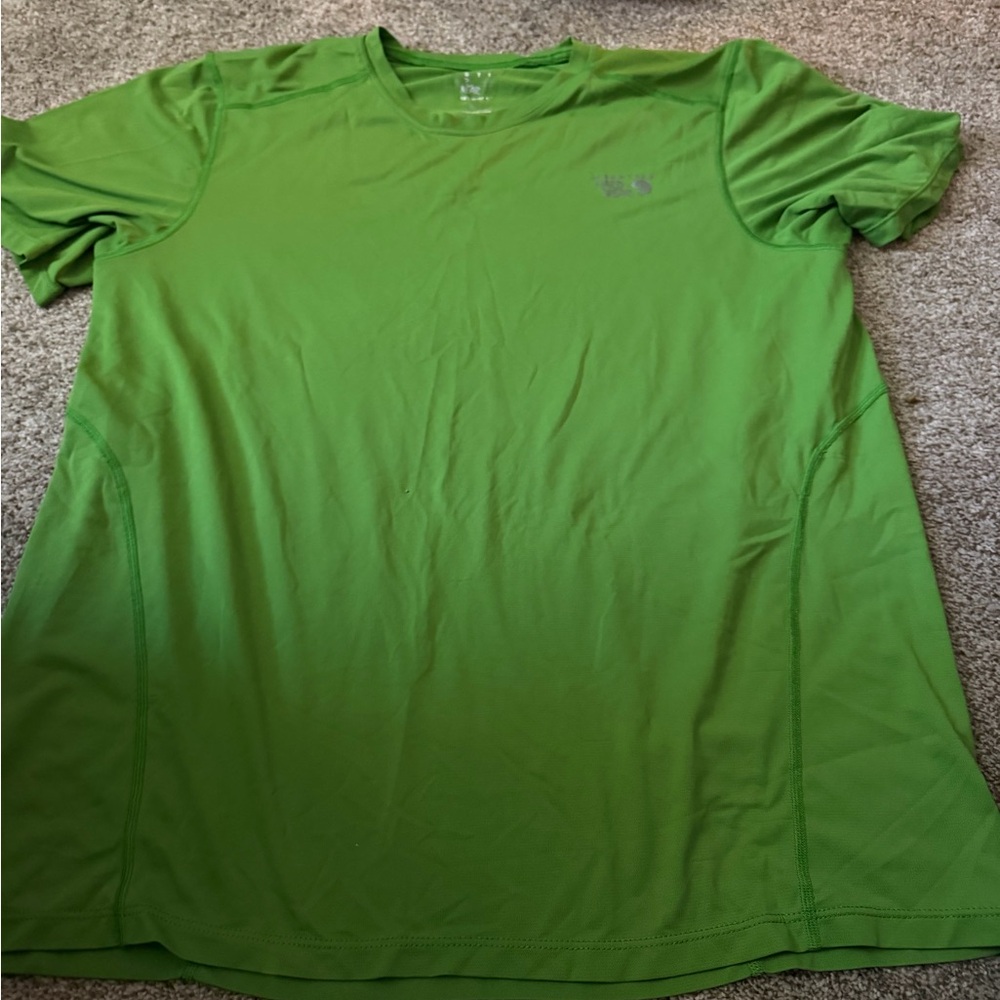 Mountain Hardwear Men's Green T-Shirt